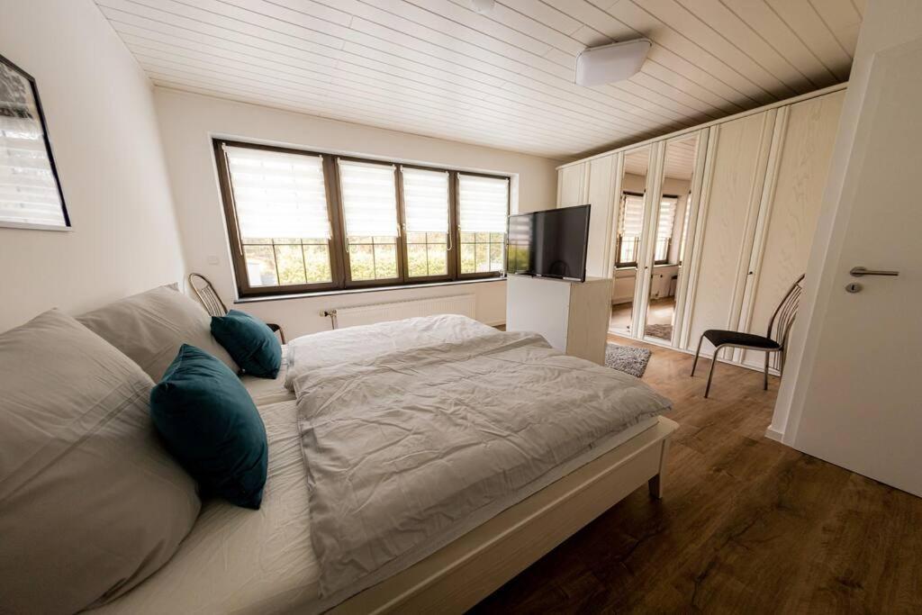 Wohnung Hirschhoehe Im Taunus Neu-Anspach Buitenkant foto