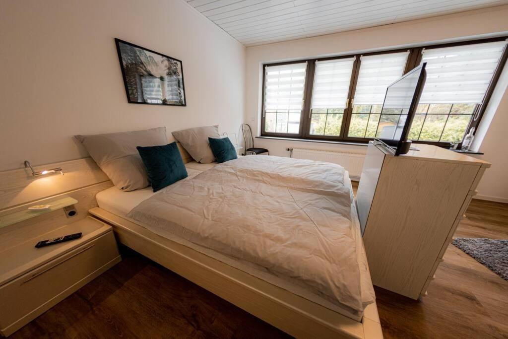 Wohnung Hirschhoehe Im Taunus Neu-Anspach Buitenkant foto